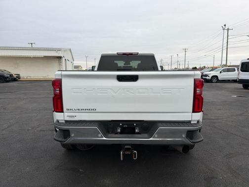 Summit White 2026 Chevrolet Silverado 3500 Crew Cab, Long Bed, WT Dual Rear Wheel, RWD