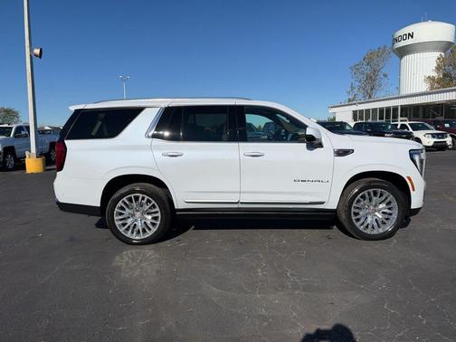 Glacier White Tricoat 2027 GMC Yukon Denali