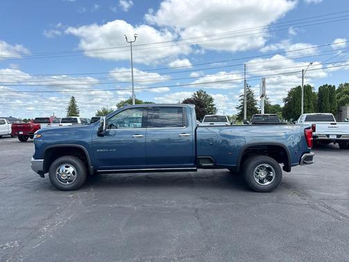 Lakeshore Blue Metallic 2026 Chevrolet Silverado 3500 LTZ