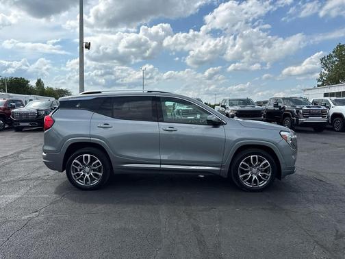 Sterling Metallic 2023 GMC Terrain Denali