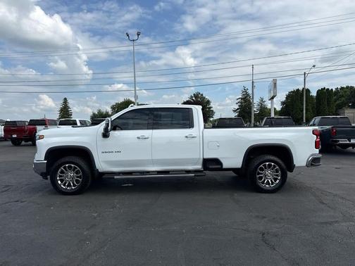 Summit White 2025 Chevrolet Silverado 3500 LTZ