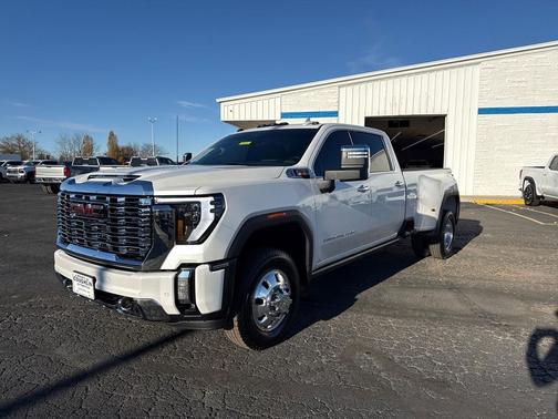 2024 GMC Sierra 3500 Denali