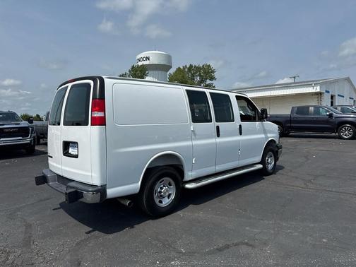 Summit White 2025 Chevrolet Express 2500 LT