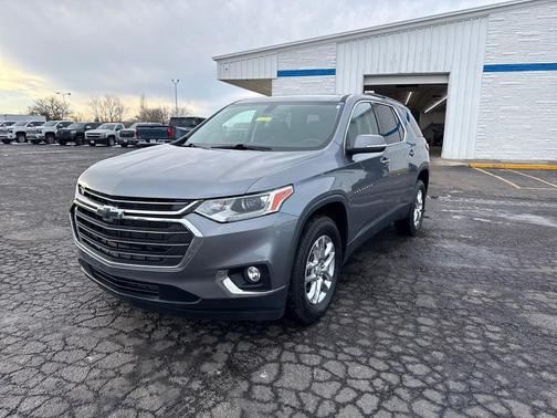 2021 Chevrolet Traverse LT Cloth