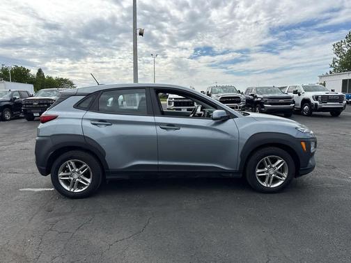 Sonic Silver 2020 Hyundai KONA SE