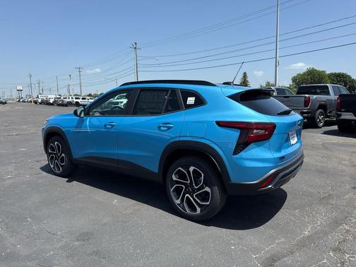 Marina Blue Metallic 2026 Chevrolet Trax FWD 2RS