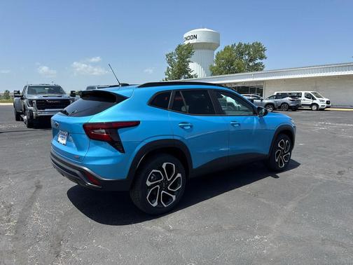 Marina Blue Metallic 2026 Chevrolet Trax FWD 2RS