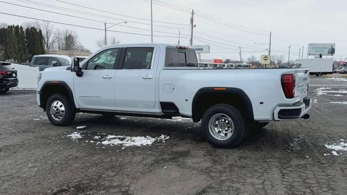 2026 GMC Sierra 3500 Denali