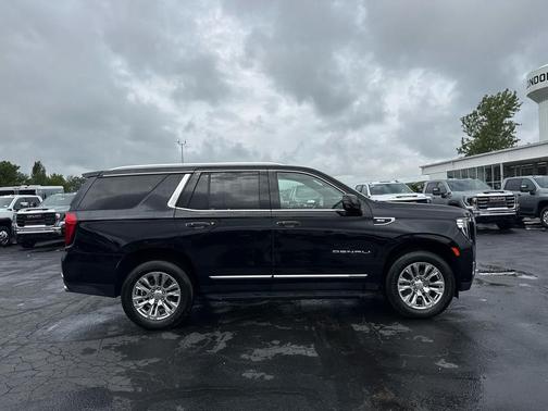 Onyx Black 2023 GMC Yukon Denali