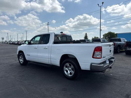 Bright White Clearcoat 2021 RAM 1500 Big Horn/Lone Star