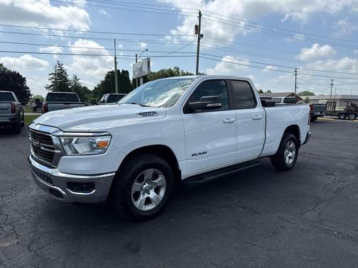 Bright White Clearcoat 2021 RAM 1500 Big Horn/Lone Star