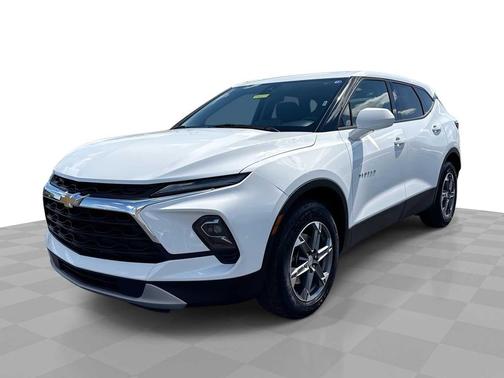 Summit White 2025 Chevrolet Blazer 2LT