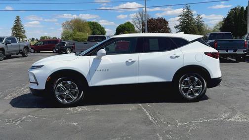 Summit White 2025 Chevrolet Blazer 2LT