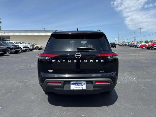 Super Black 2025 Nissan Pathfinder SV 4WD