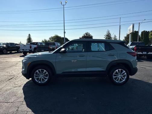 Cacti Green 2026 Chevrolet Trailblazer LS