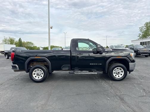 Onyx Black 2022 GMC Sierra 2500 Pro