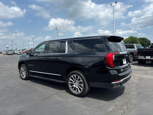 Onyx Black 2025 GMC Yukon XL Denali