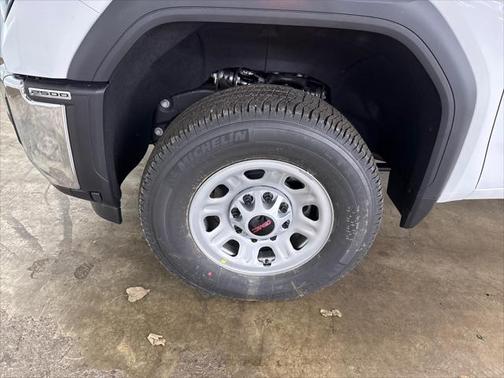2025 GMC Sierra 2500 Base
