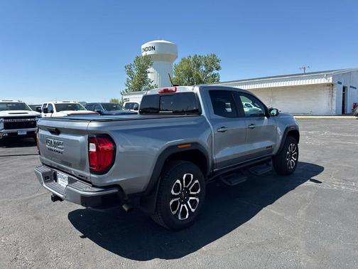 Sterling Metallic 2025 GMC Canyon AT4