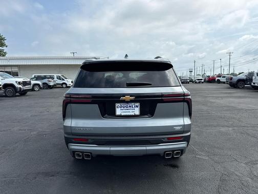 Sterling Gray Metallic 2026 Chevrolet Traverse LT