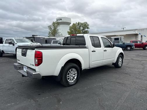 Glacier White 2018 Nissan Frontier SV