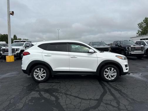 White Cream 2021 Hyundai TUCSON Value