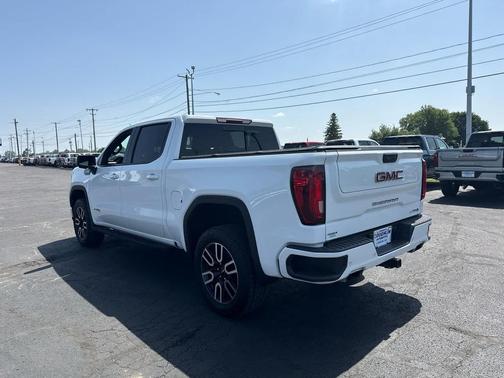 Summit White 2022 GMC Sierra 1500 AT4