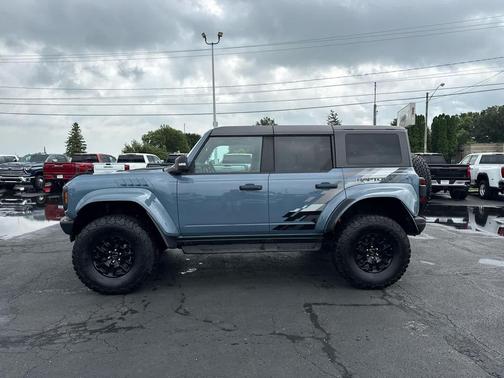 Azure Gray Metallic Tri-Coat 2024 Ford Bronco Raptor