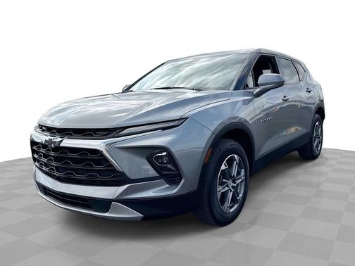 Sterling Gray Metallic 2023 Chevrolet Blazer 2LT