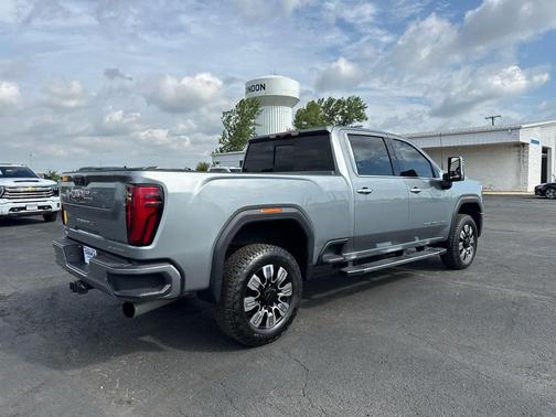 Sterling Metallic 2024 GMC Sierra 2500 Denali