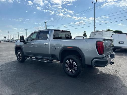 Sterling Metallic 2024 GMC Sierra 2500 Denali