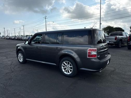 Magnetic 2019 Ford Flex SE