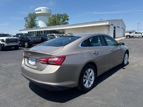 Mineral Gray Metallic 2022 Chevrolet Malibu FWD LT