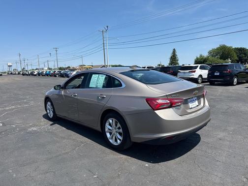 Mineral Gray Metallic 2022 Chevrolet Malibu FWD LT