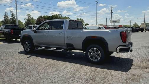 2025 GMC Sierra 3500 SLT