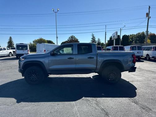 Sterling Gray Metallic 2026 Chevrolet Colorado Trail Boss