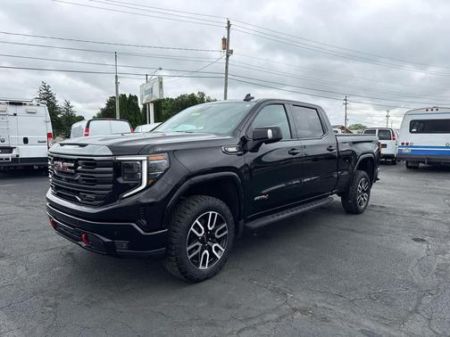 Onyx Black 2024 GMC Sierra 1500 AT4
