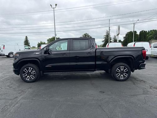 Onyx Black 2024 GMC Sierra 1500 AT4