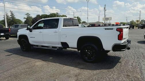 2025 Chevrolet Silverado 3500 LTZ