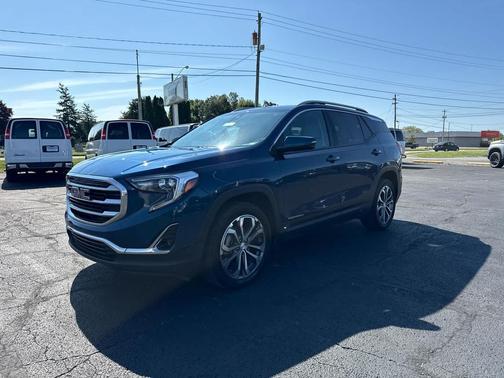 Blue Emerald Metallic 2021 GMC Terrain SLT