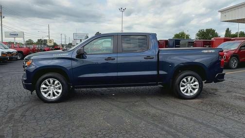 2022 Chevrolet Silverado 1500 Custom