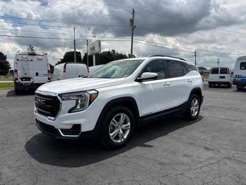 Summit White 2024 GMC Terrain SLE