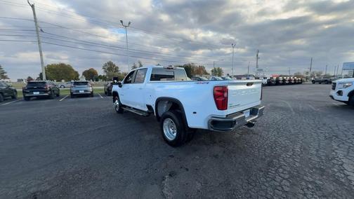 2026 Chevrolet Silverado 3500 LT