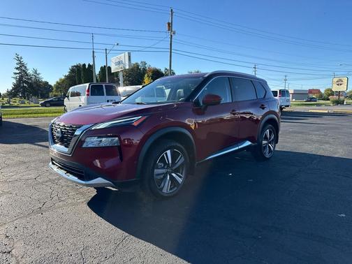 Scarlet Ember Tintcoat 2023 Nissan Rogue Platinum