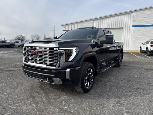 2024 GMC Sierra 2500 Denali
