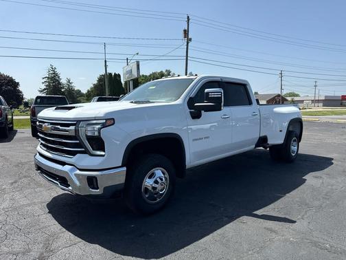 Summit White 2024 Chevrolet Silverado 3500 LTZ