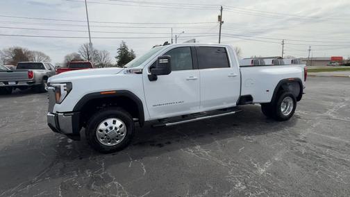 Summit White 2026 GMC Sierra 3500 SLE