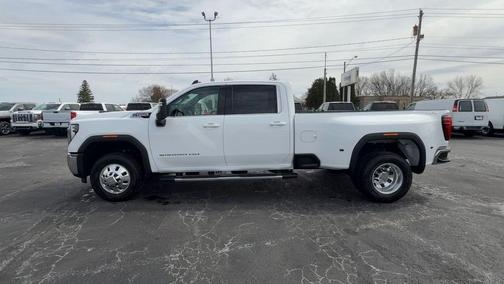 Summit White 2026 GMC Sierra 3500 SLE