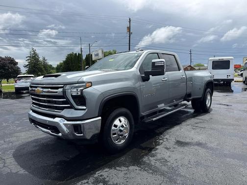 Sterling Gray Metallic 2024 Chevrolet Silverado 3500 LTZ