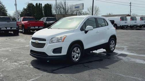 Summit White 2016 Chevrolet Trax LS